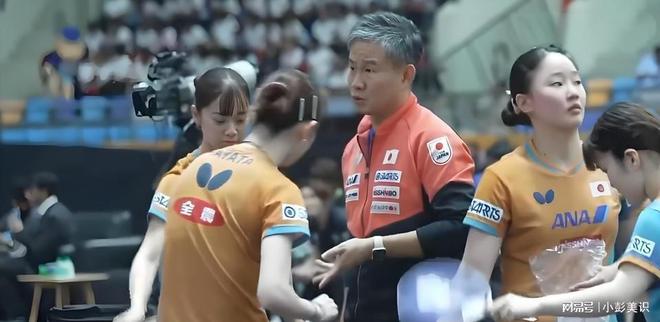 请暂停期间张本美和把不爽写在了脸上AG真人网站矛盾加剧!早田希娜申(图5) 请暂停期间张本美和把不爽写在了脸上AG真人网站矛盾加剧!早田希娜申(图5)